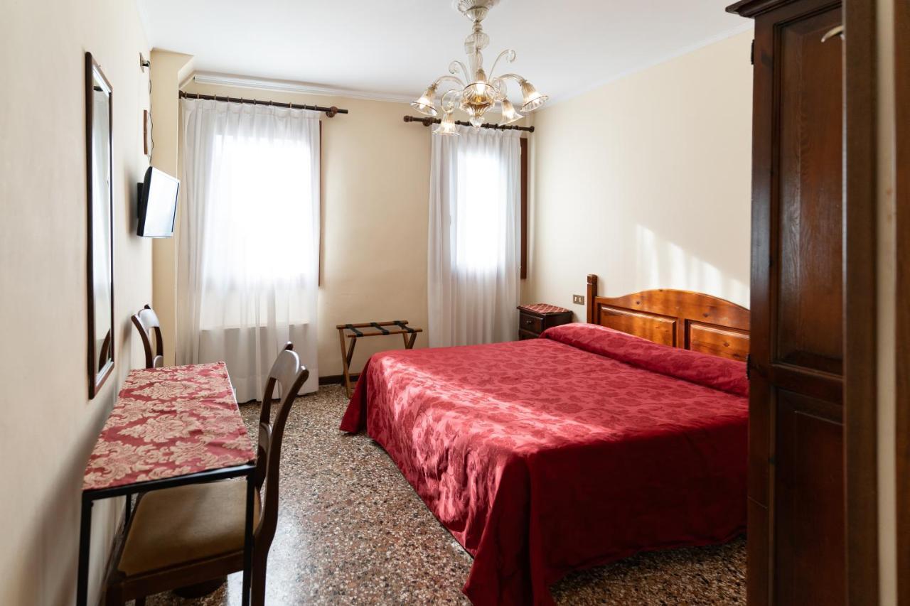 ホテル チボリ ヴェネツィア エクステリア 写真